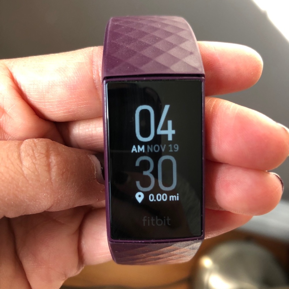 Fitbit Charge 4 - Rosewood (barely worn)